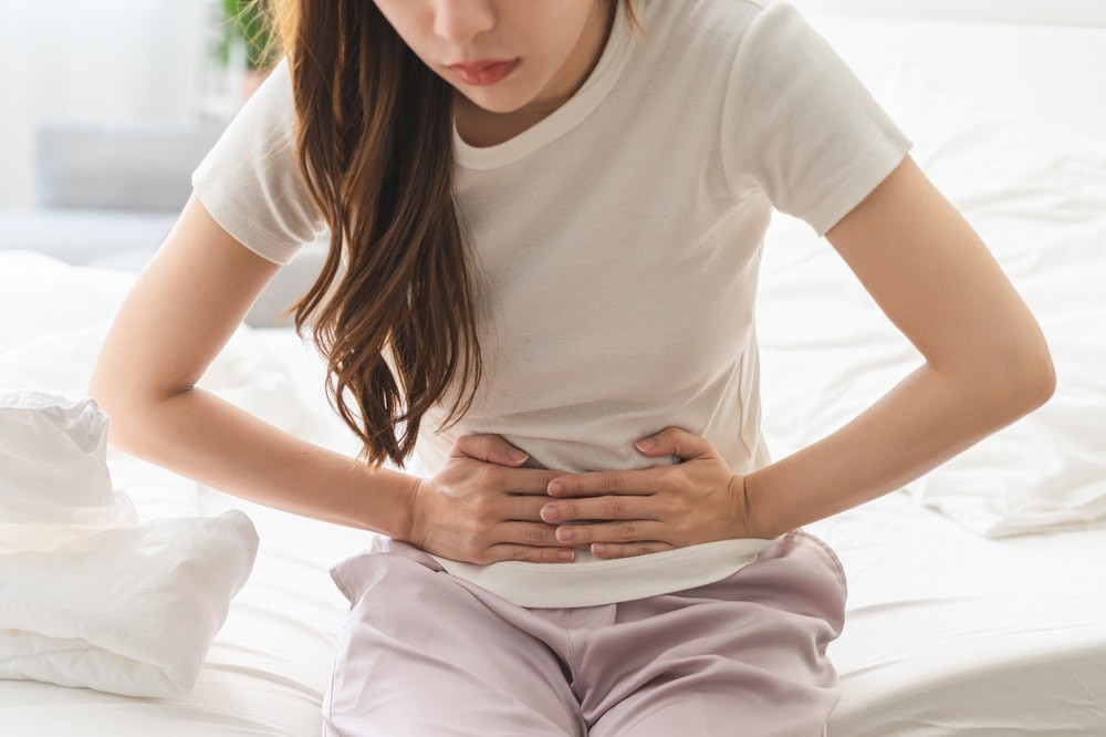 Stomach pain is a symptom of ulcerative colitis