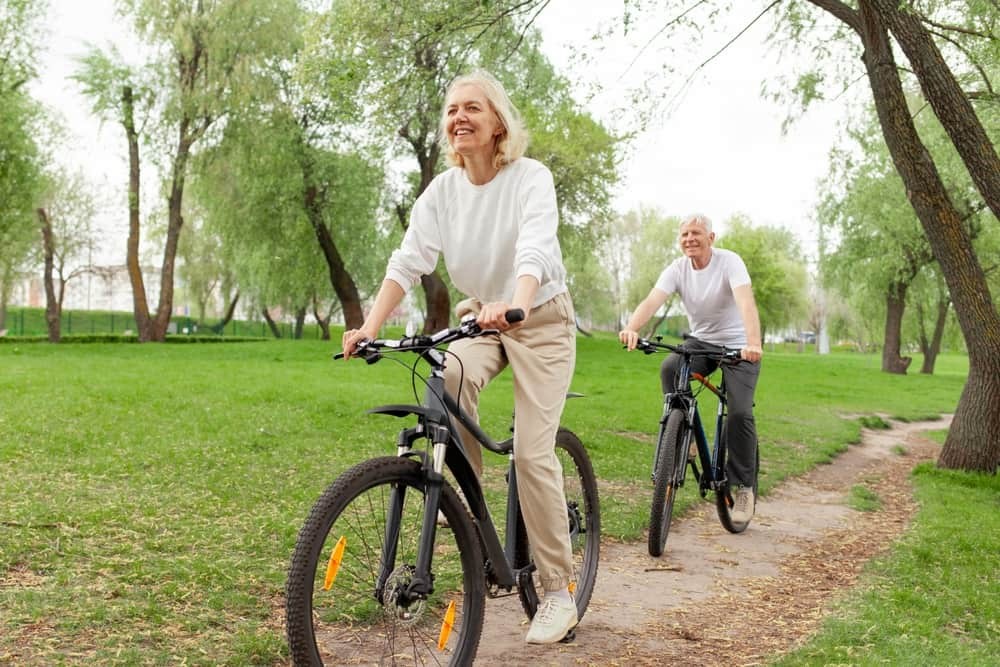 Anti-aging formulas restore energy to elderly people.jpg
